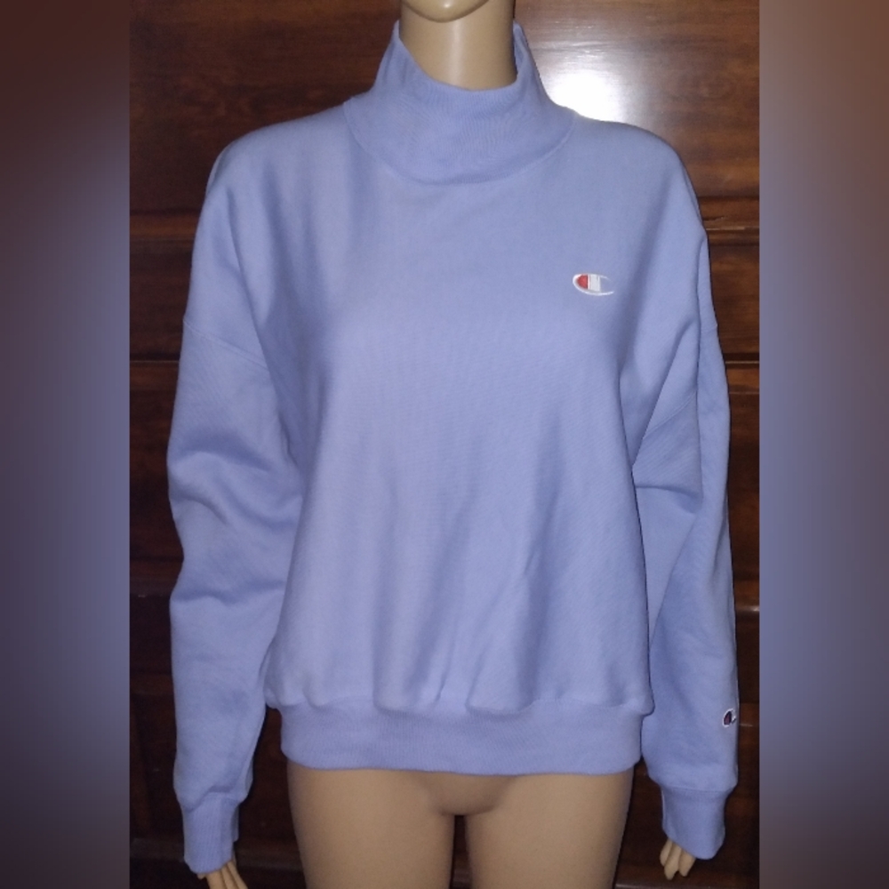 CHAMPION ladies SMALL reverse weave sweatshirt.